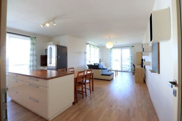 3 bedroom with open-plan kitchen flat to rent, 110 m², Kadečkové, 3 bedroom with open-plan kitchen flat to rent, 110 m², Kadečkové,