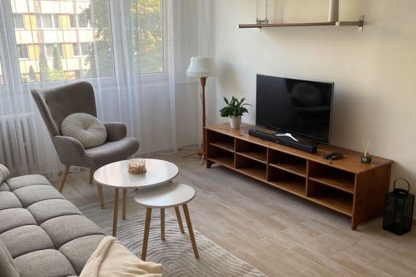 1 bedroom with open-plan kitchen flat to rent, 42 m², Pujmanové, Hlavní město Praha 1 bedroom with open-plan kitchen flat to rent, 42 m², Pujmanové, Hlavní město Praha