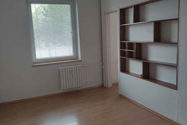 1 bedroom flat to rent, 50 m², Za Sokolovnou, Lázně Bohdaneč 1 bedroom flat to rent, 50 m², Za Sokolovnou, Lázně Bohdaneč