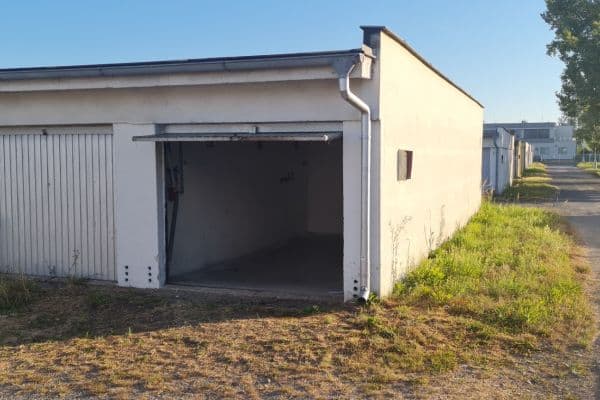 garage to rent, 18 m², Hradec Králové garage to rent, 18 m², Hradec Králové