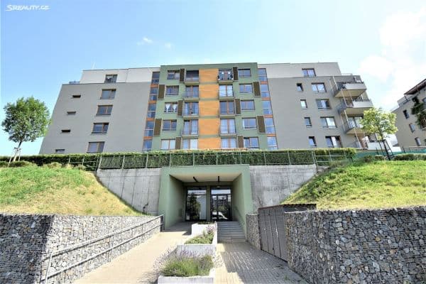 Studio flat to rent, 34 m², Modrého, Praha Studio flat to rent, 34 m², Modrého, Praha