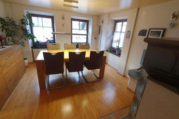 5 bedroom flat to rent, 145 m², Weisberg-Grantschen 5 bedroom flat to rent, 145 m², Weisberg-Grantschen