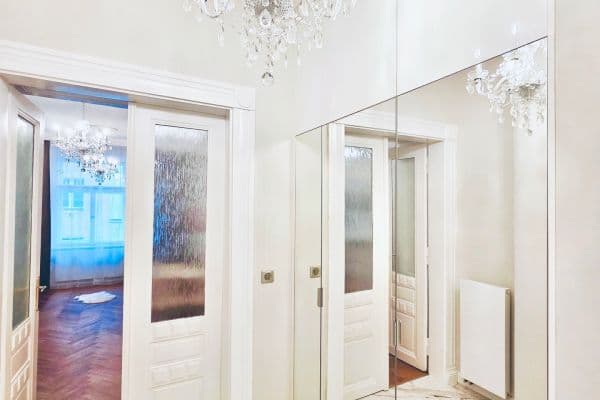 1 bedroom with open-plan kitchen flat for sale, 48 m², Orelská, Hlavní město Praha 1 bedroom with open-plan kitchen flat for sale, 48 m², Orelská, Hlavní město Praha