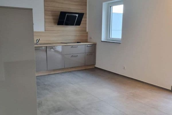 3 bedroom flat to rent, 86 m², Bergstrasse 11, Laufenburg 3 bedroom flat to rent, 86 m², Bergstrasse 11, Laufenburg