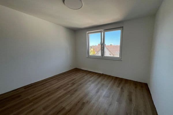 3 bedroom flat to rent, 99 m², Jockgrim, Rhineland-Palatinate 3 bedroom flat to rent, 99 m², Jockgrim, Rhineland-Palatinate