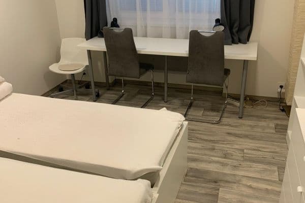 1 bedroom with open-plan kitchen flat for sale, 38 m², Ruská, Praha 1 bedroom with open-plan kitchen flat for sale, 38 m², Ruská, Praha