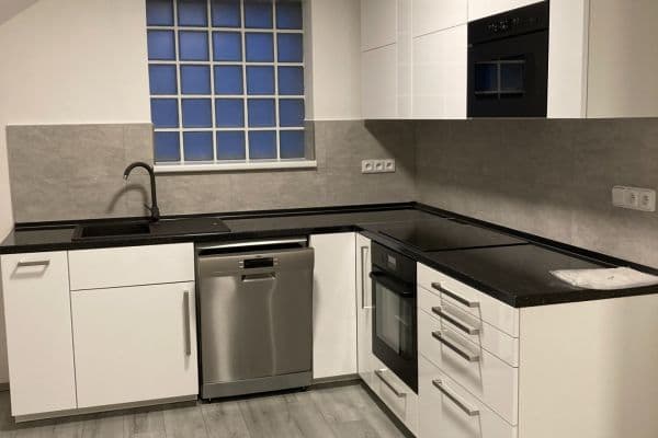 3 bedroom flat to rent, 97 m², Sladkovského, Beroun 3 bedroom flat to rent, 97 m², Sladkovského, Beroun