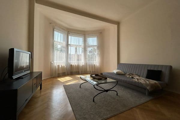 4 bedroom flat to rent, 90 m², Na Valech, Hlavní město Praha 4 bedroom flat to rent, 90 m², Na Valech, Hlavní město Praha