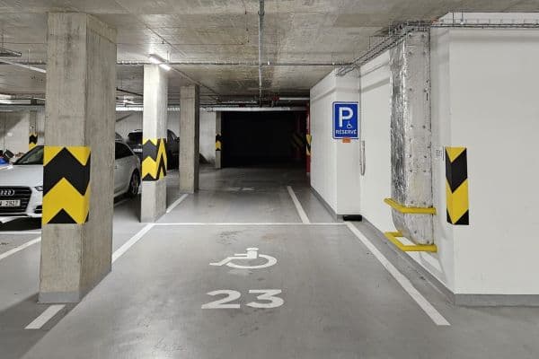 garage to rent, 25 m², Thámova, Hlavní město Praha garage to rent, 25 m², Thámova, Hlavní město Praha