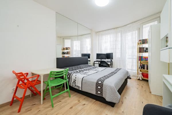 Studio flat for sale, 22 m², Hornoměcholupská, Hlavní město Praha Studio flat for sale, 22 m², Hornoměcholupská, Hlavní město Praha