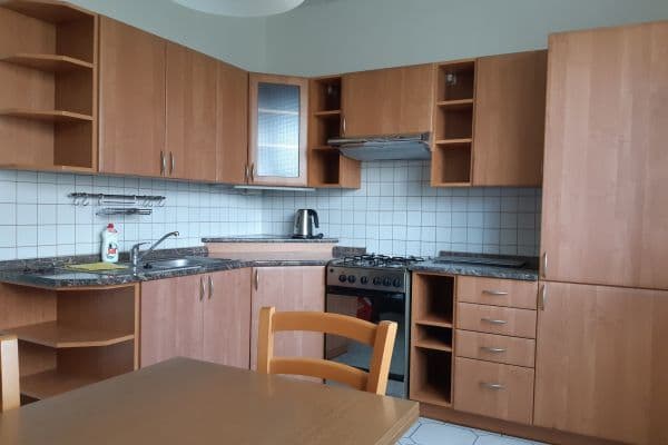 3 bedroom flat to rent, 74 m², Branišovská, České Budějovice 3 bedroom flat to rent, 74 m², Branišovská, České Budějovice