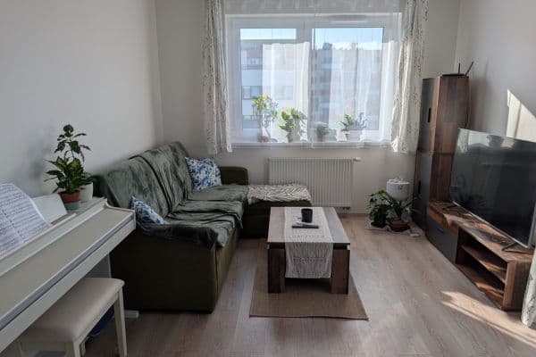 2 bedroom with open-plan kitchen flat to rent, 63 m², Miloše Havla, Praha 2 bedroom with open-plan kitchen flat to rent, 63 m², Miloše Havla, Praha