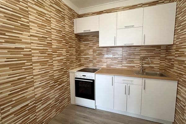 1 bedroom with open-plan kitchen flat to rent, 42 m², Rimavské Soboty,  1 bedroom with open-plan kitchen flat to rent, 42 m², Rimavské Soboty,