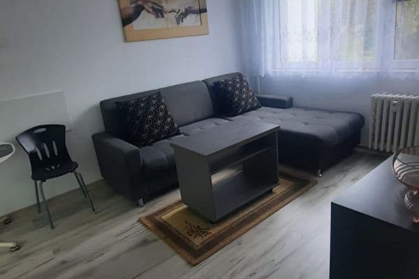 1 bedroom with open-plan kitchen flat to rent, 36 m², Kunštátská, Poděbrady 1 bedroom with open-plan kitchen flat to rent, 36 m², Kunštátská, Poděbrady