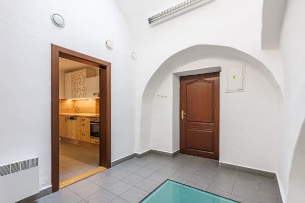 2 bedroom flat to rent, 84 m², Náměstí Přemysla Otakara Ⅱ., České Budějovice, Jihočeský Region 2 bedroom flat to rent, 84 m², Náměstí Přemysla Otakara Ⅱ., České Budějovice, Jihočeský Region