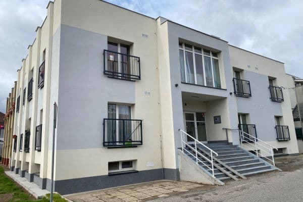 Studio flat to rent, 35 m², Obecní, Chyňava Studio flat to rent, 35 m², Obecní, Chyňava
