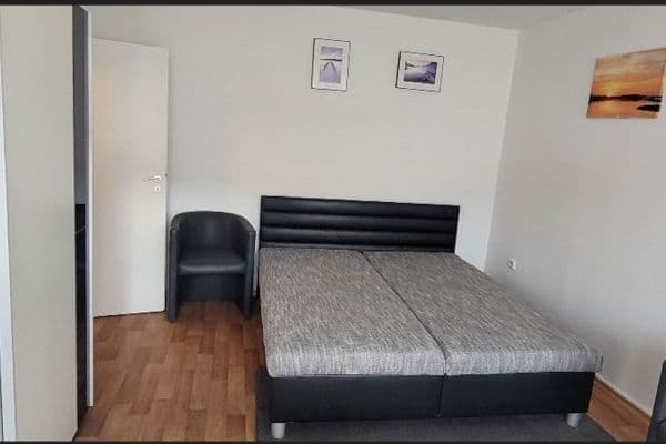 Studio flat to rent, 35 m², Palackého třída, Pardubice, Pardubický Region Studio flat to rent, 35 m², Palackého třída, Pardubice, Pardubický Region