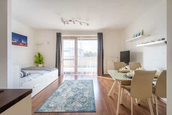 Studio flat for sale, 37 m², Holubice Studio flat for sale, 37 m², Holubice