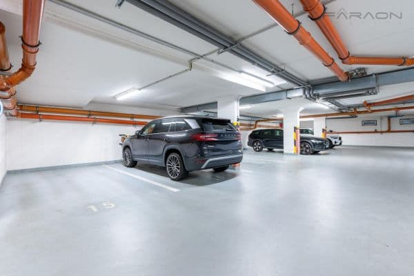 garage to rent, 14 m², Květnového vítězství, Praha garage to rent, 14 m², Květnového vítězství, Praha