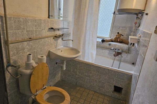 3 bedroom flat to rent, 90 m², Krásova, Praha 3 bedroom flat to rent, 90 m², Krásova, Praha