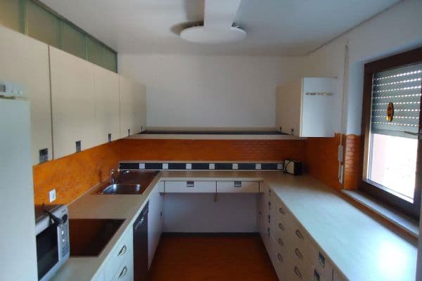 3 bedroom with open-plan kitchen flat to rent, 110 m², Sindelfingen 3 bedroom with open-plan kitchen flat to rent, 110 m², Sindelfingen
