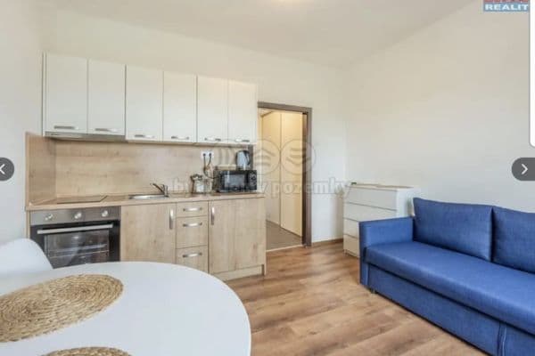 Small studio flat to rent, 21 m², Suchdolské náměstí, Praha Small studio flat to rent, 21 m², Suchdolské náměstí, Praha