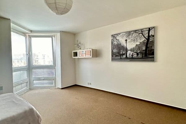Studio flat to rent, 37 m², U Kříže, Hlavní město Praha Studio flat to rent, 37 m², U Kříže, Hlavní město Praha