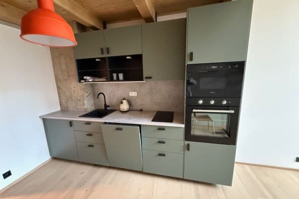 1 bedroom with open-plan kitchen flat to rent, 56 m², Kolbenova, Praha 1 bedroom with open-plan kitchen flat to rent, 56 m², Kolbenova, Praha