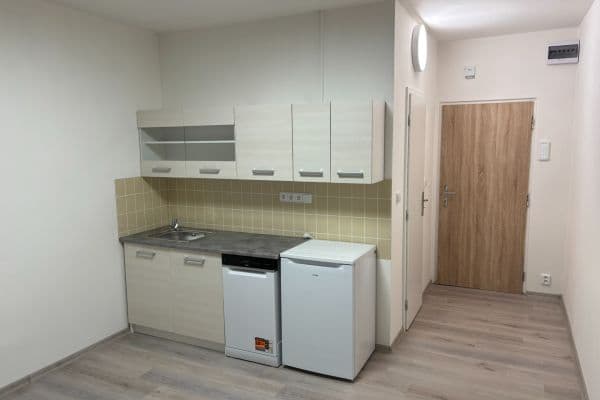 Studio flat to rent, 19 m², Kostnická, Chomutov Studio flat to rent, 19 m², Kostnická, Chomutov
