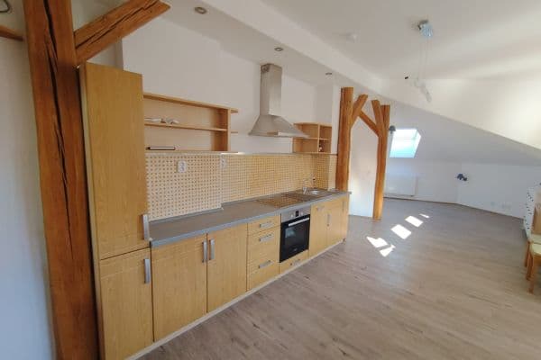 1 bedroom with open-plan kitchen flat to rent, 63 m², Nádražní, Vrchlabí 1 bedroom with open-plan kitchen flat to rent, 63 m², Nádražní, Vrchlabí
