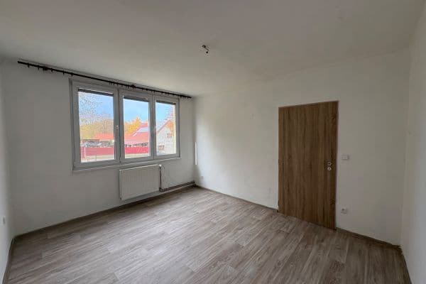 2 bedroom flat to rent, 50 m², Hřbitovní, Strunkovice nad Blanicí 2 bedroom flat to rent, 50 m², Hřbitovní, Strunkovice nad Blanicí