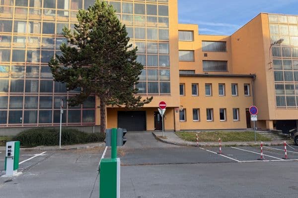 garage for sale, 18 m², Praha garage for sale, 18 m², Praha