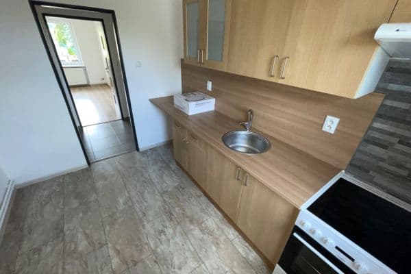 3 bedroom flat to rent, 65 m², Dolní Řasnice 3 bedroom flat to rent, 65 m², Dolní Řasnice