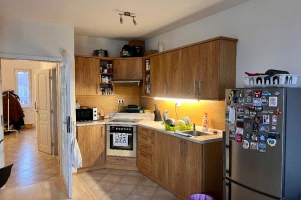 3 bedroom with open-plan kitchen flat to rent, 88 m², Nad Šestikopy, Praha 3 bedroom with open-plan kitchen flat to rent, 88 m², Nad Šestikopy, Praha