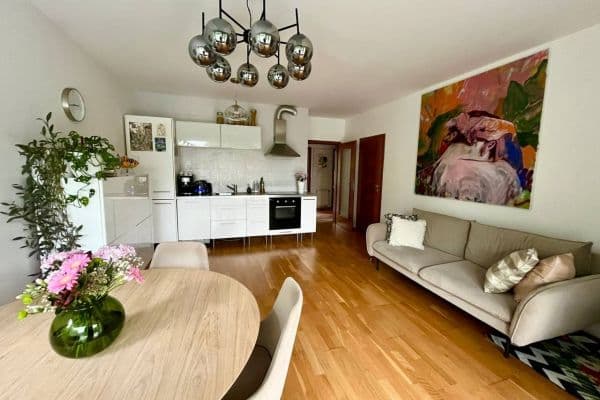 2 bedroom with open-plan kitchen flat to rent, 80 m², K Vltavě, Praha 2 bedroom with open-plan kitchen flat to rent, 80 m², K Vltavě, Praha