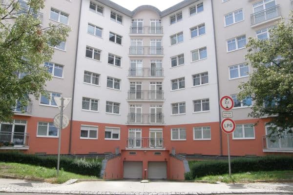 garage to rent, 10 m², Přípotoční, Praha garage to rent, 10 m², Přípotoční, Praha