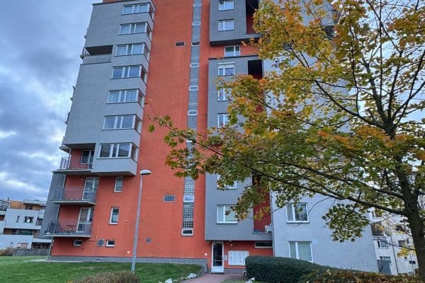 1 bedroom with open-plan kitchen flat to rent, 59 m², Symfonická, Hlavní město Praha 1 bedroom with open-plan kitchen flat to rent, 59 m², Symfonická, Hlavní město Praha