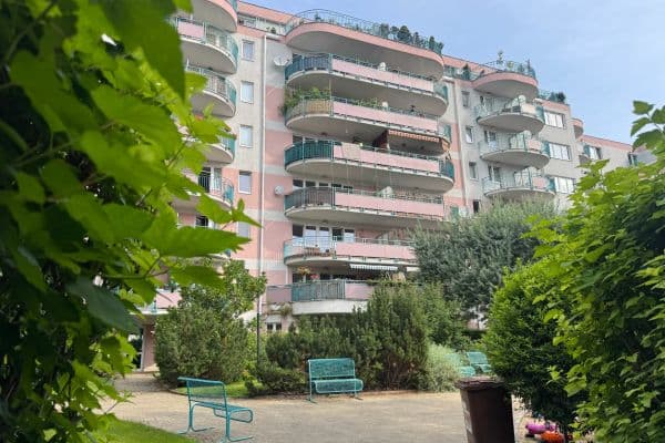 Studio flat to rent, 38 m², Gutova, Hlavní město Praha Studio flat to rent, 38 m², Gutova, Hlavní město Praha