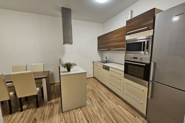 2 bedroom with open-plan kitchen flat to rent, 86 m², Legionářská, Kuřim 2 bedroom with open-plan kitchen flat to rent, 86 m², Legionářská, Kuřim