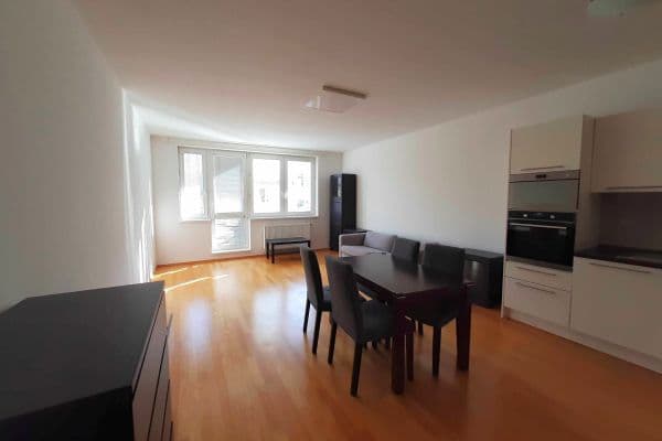 2 bedroom with open-plan kitchen flat to rent, 79 m², Muškova, Hlavní město Praha 2 bedroom with open-plan kitchen flat to rent, 79 m², Muškova, Hlavní město Praha