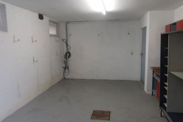 garage to rent, 1,000 m², St. Johann am Walde, Upper Austria garage to rent, 1,000 m², St. Johann am Walde, Upper Austria