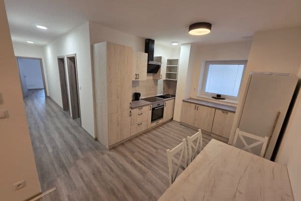 2 bedroom flat to rent, 68 m², Bratranců Veverkových, Pardubice, Pardubický Region 2 bedroom flat to rent, 68 m², Bratranců Veverkových, Pardubice, Pardubický Region