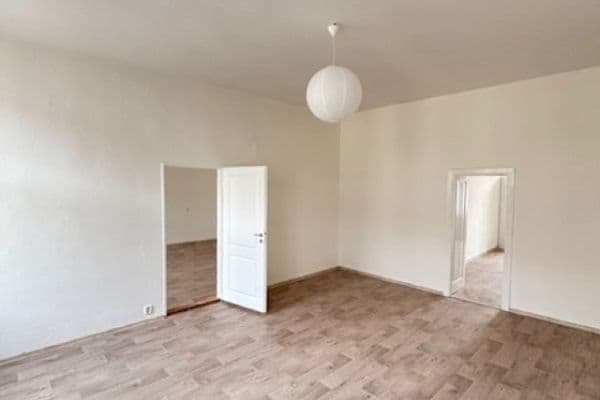 3 bedroom flat to rent, 104 m², Antonína Slavíka, Brno 3 bedroom flat to rent, 104 m², Antonína Slavíka, Brno