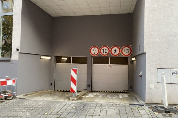 garage to rent, 15 m², Kloboučnická, Hlavní město Praha garage to rent, 15 m², Kloboučnická, Hlavní město Praha