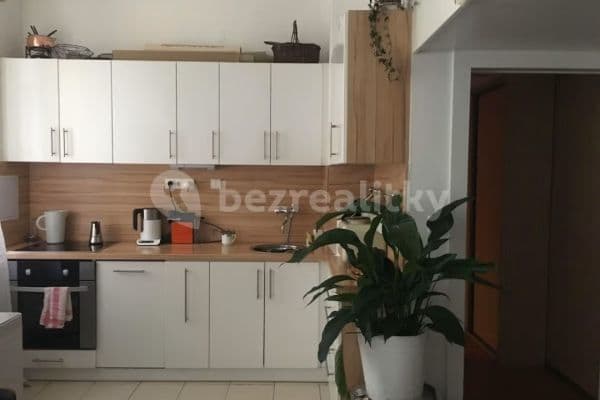 1 bedroom with open-plan kitchen flat for sale, 50 m², Bubenská, Praha 1 bedroom with open-plan kitchen flat for sale, 50 m², Bubenská, Praha