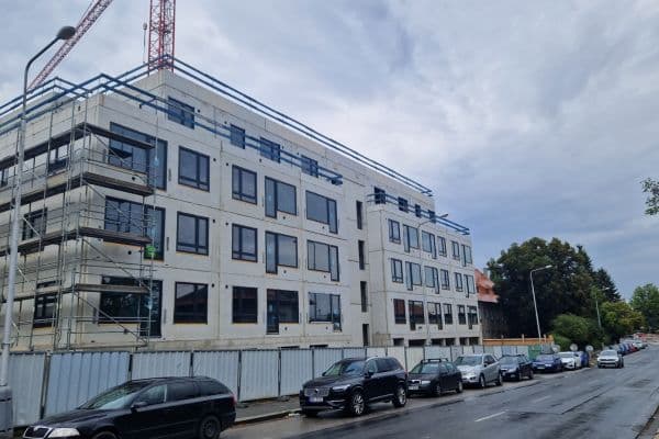 2 bedroom with open-plan kitchen flat for sale, 74 m², Ke stadionu, Kladno 2 bedroom with open-plan kitchen flat for sale, 74 m², Ke stadionu, Kladno