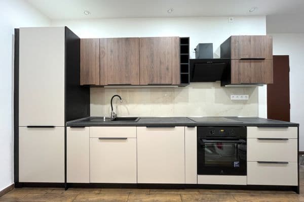 3 bedroom flat to rent, 69 m², Na Pankráci, Praha 3 bedroom flat to rent, 69 m², Na Pankráci, Praha