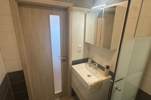 3 bedroom flat to rent, 66 m², Sokolovská, Plzeň, Plzeňský Region 3 bedroom flat to rent, 66 m², Sokolovská, Plzeň, Plzeňský Region