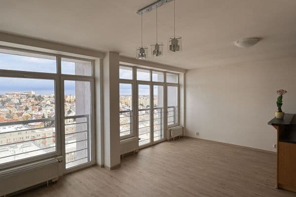 2 bedroom with open-plan kitchen flat for sale, 77 m², Vinohradská, Praha 2 bedroom with open-plan kitchen flat for sale, 77 m², Vinohradská, Praha