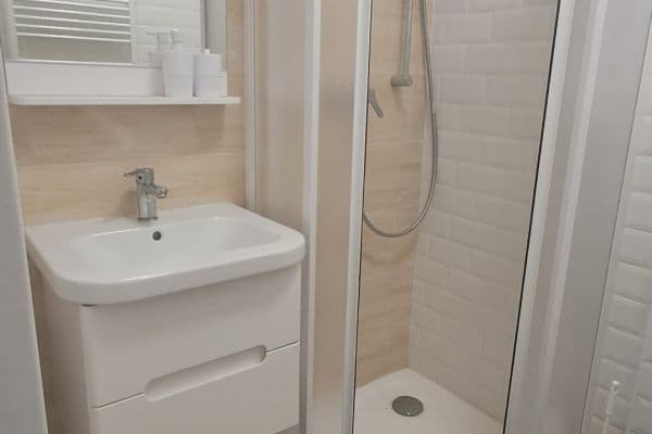 Studio flat to rent, 17 m², Na Balkáně, Hlavní město Praha Studio flat to rent, 17 m², Na Balkáně, Hlavní město Praha